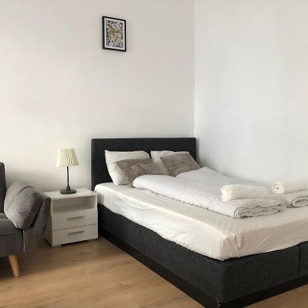 Central Apartment Near Subway Station 2 Wenen Buitenkant foto